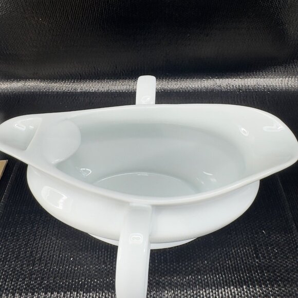 Denmark Oven To Table White Stoneware Ceramic Gravy Boat Sauce Dish With Handles - Picture 9 of 12